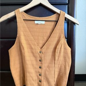 Cleo + Wolf Button-Front Tank Top